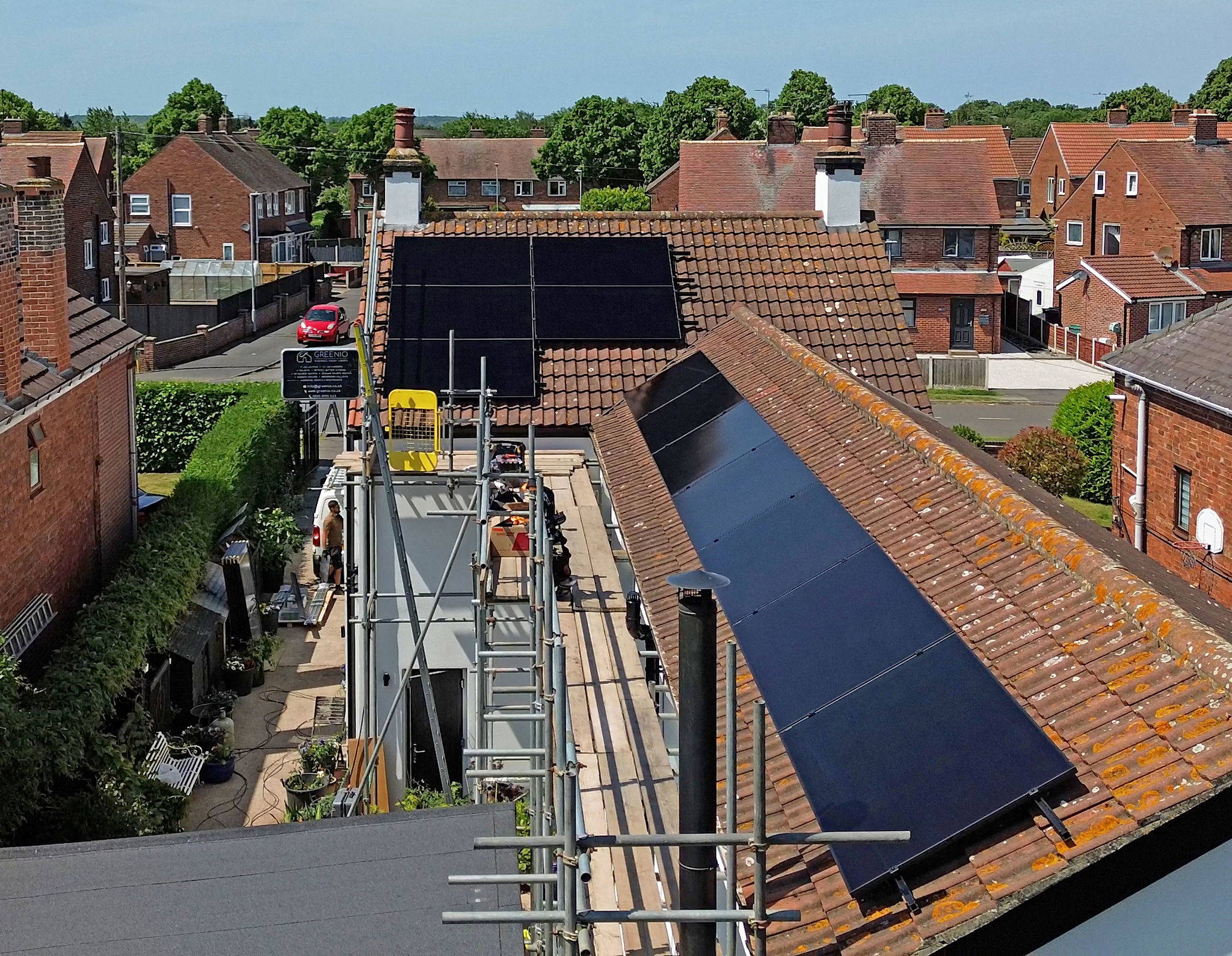High-Capacity Solar & Battery Storage – Newark